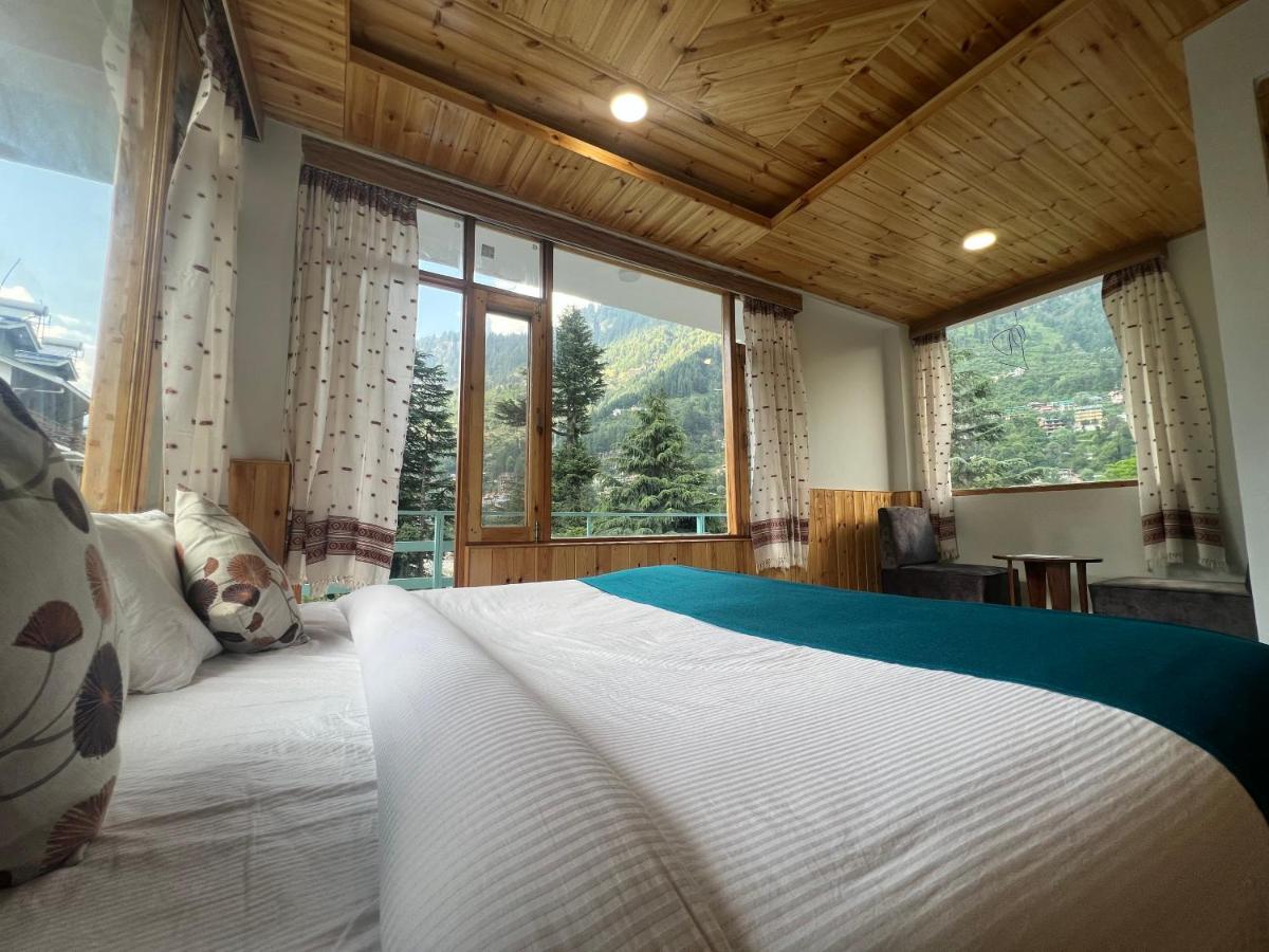 مايالي Hotel Mountain Majesty! Top-Rated Luxury Stay Amid Snowcapped Mountains With Balcony And Riverside Calm المظهر الخارجي الصورة