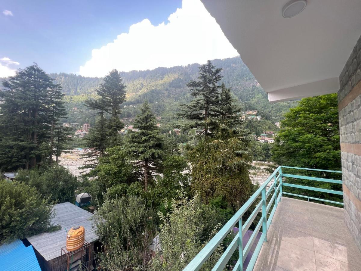 مايالي Hotel Mountain Majesty! Top-Rated Luxury Stay Amid Snowcapped Mountains With Balcony And Riverside Calm المظهر الخارجي الصورة